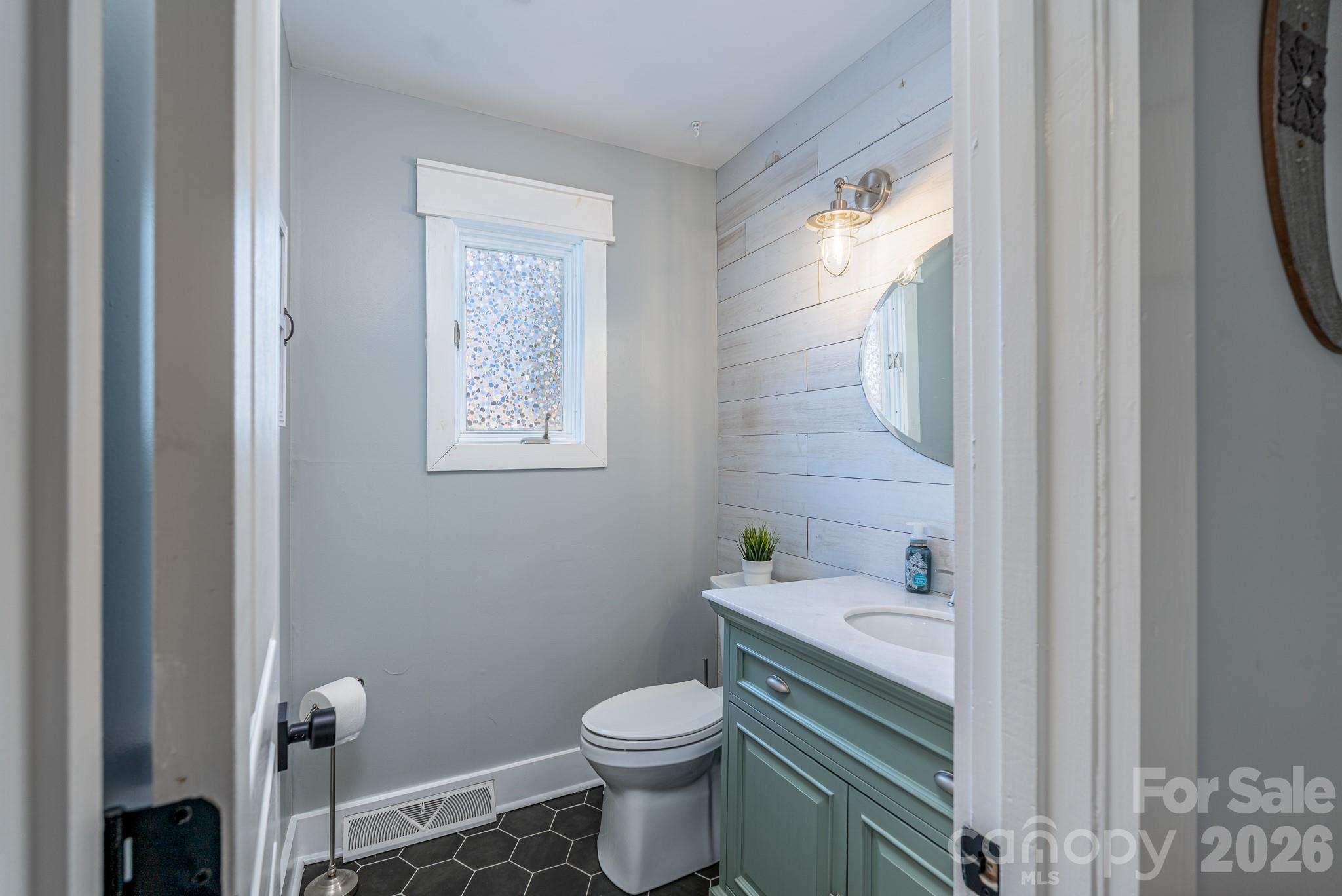 Twin Lakes - Residential