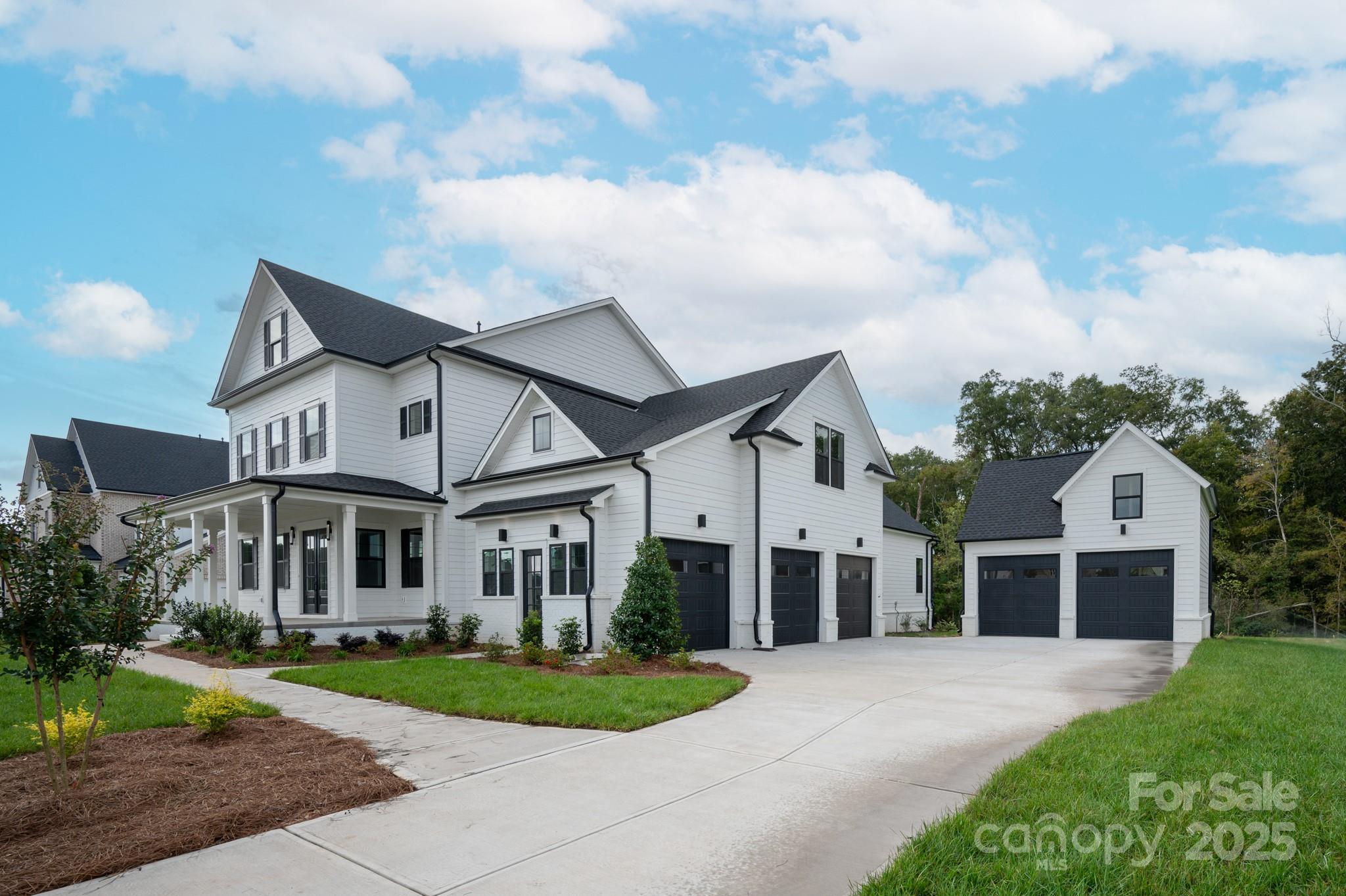 Broadmoor at Marvin - Residential