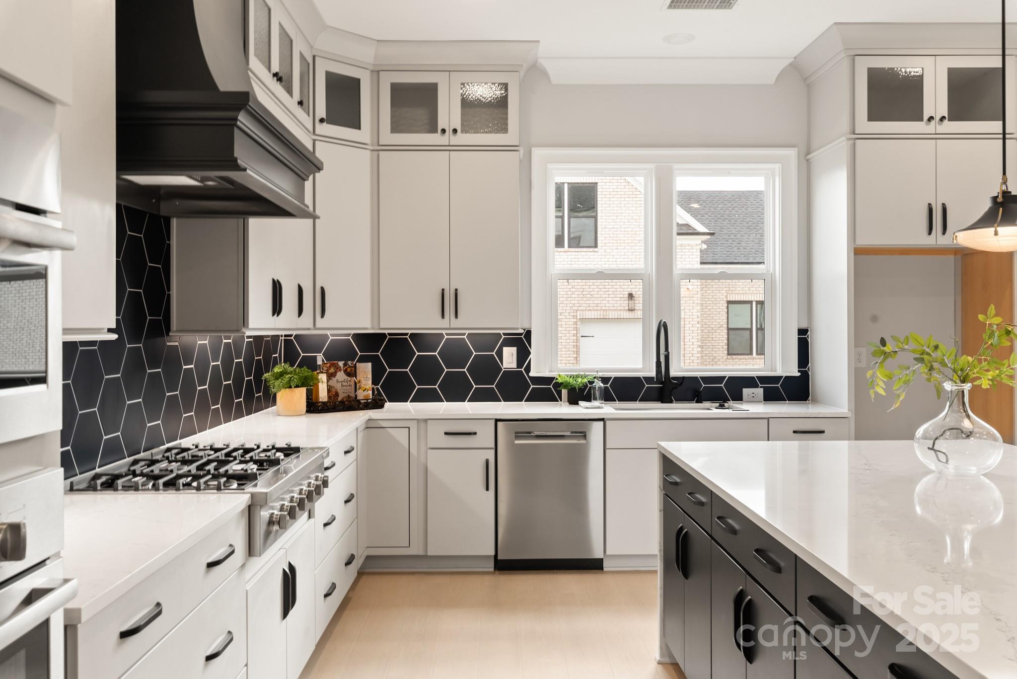 Broadmoor at Marvin - Residential