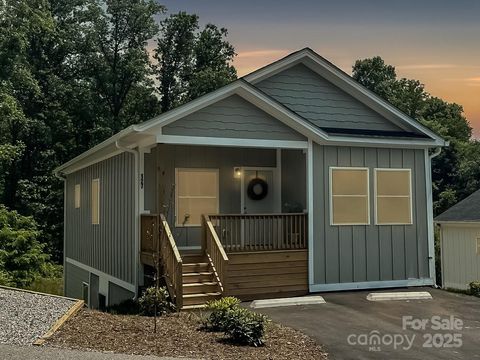 127 Northbend Drive Asheville NC 28804