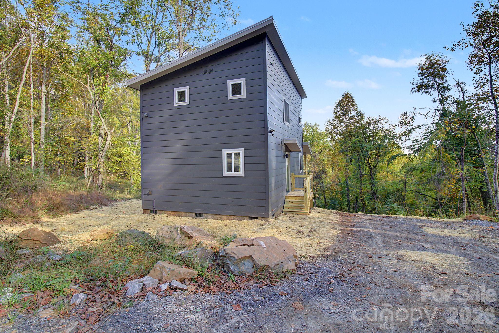 84 Skip Stone Road