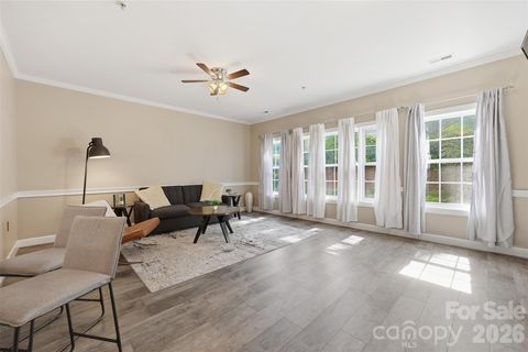 Photo of 9054 Meadow Vista Road, Charlotte, NC 28213 (MLS # 4366070)