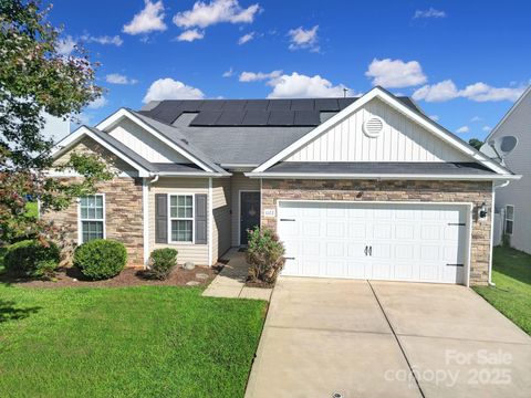 1122 Blue Topaz Drive Dallas NC 28034