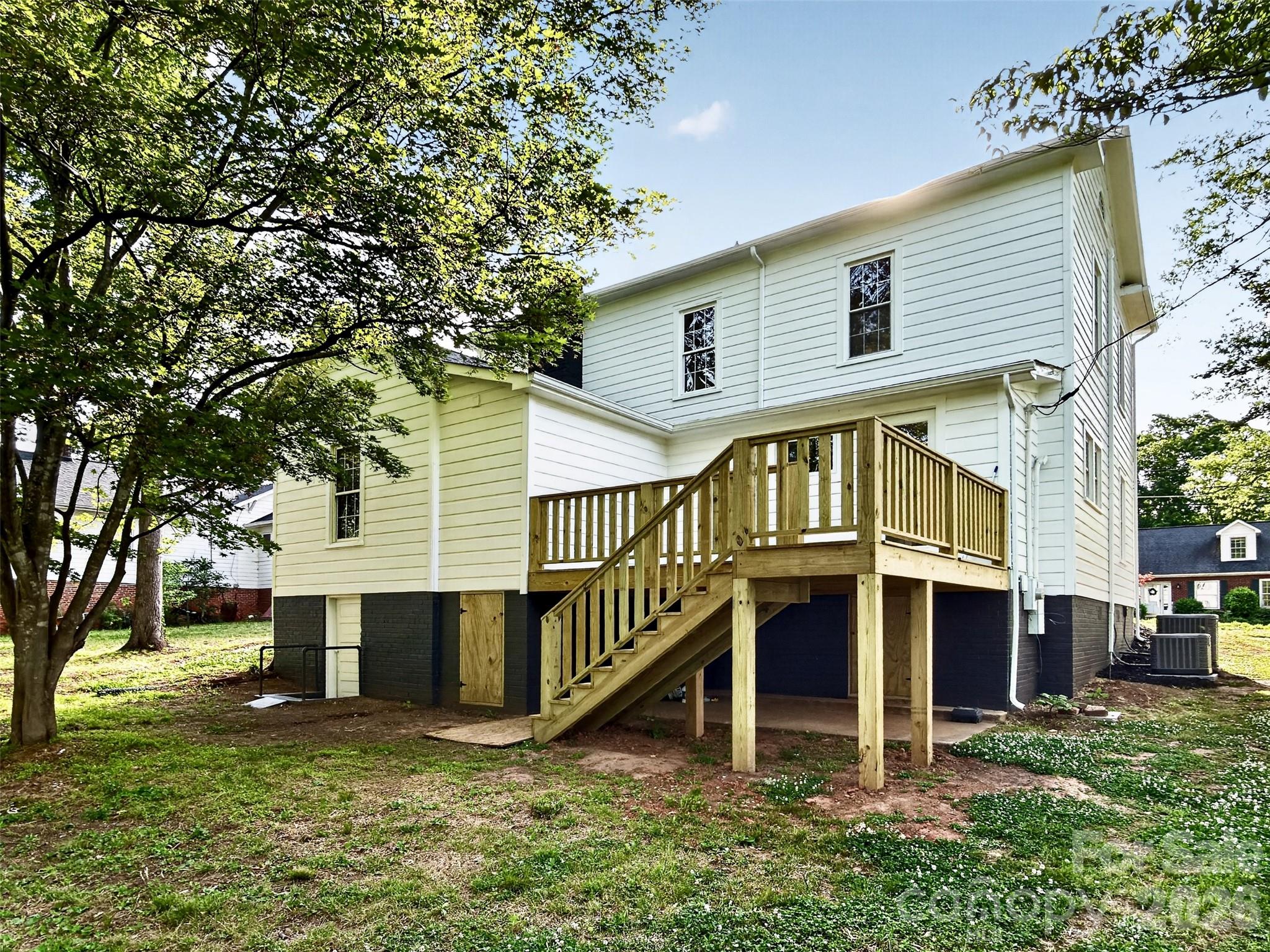 262 Pleasant Street