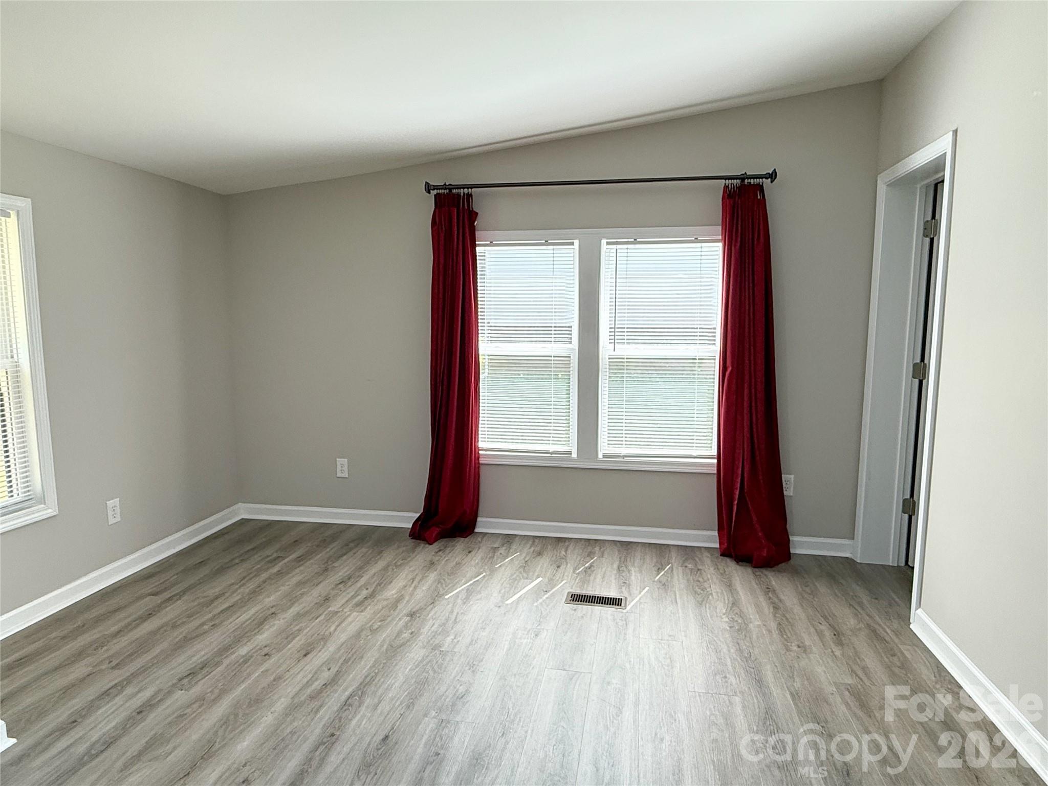 Poplar Glen - Residential