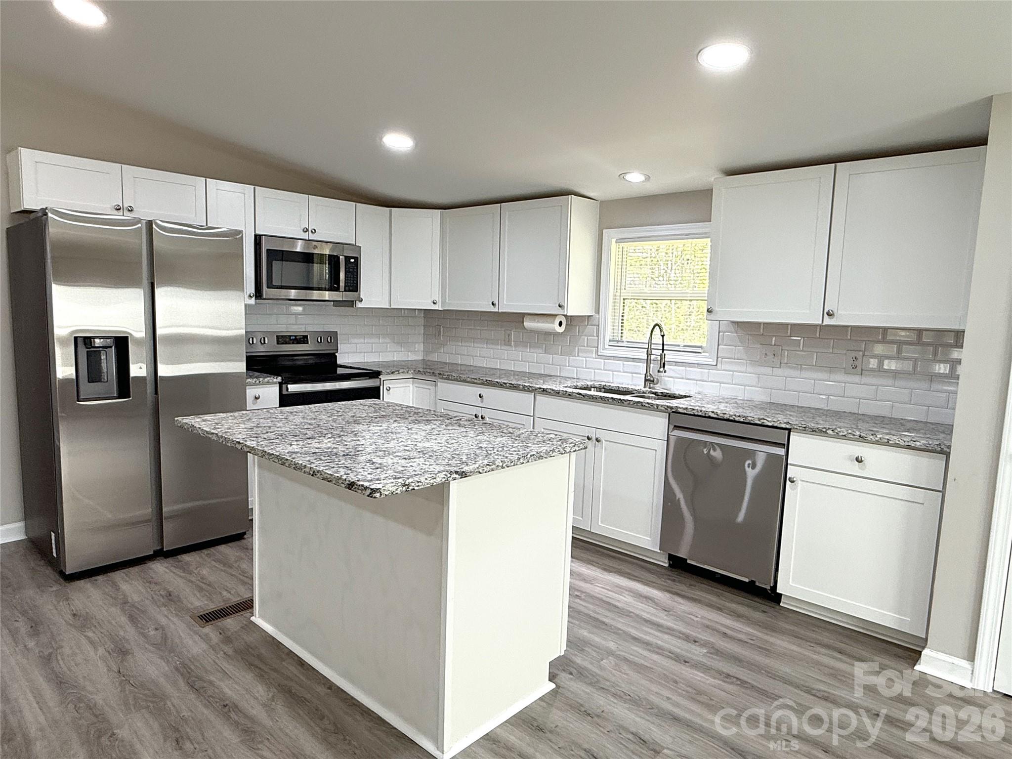 1332 Poplar Glen Drive