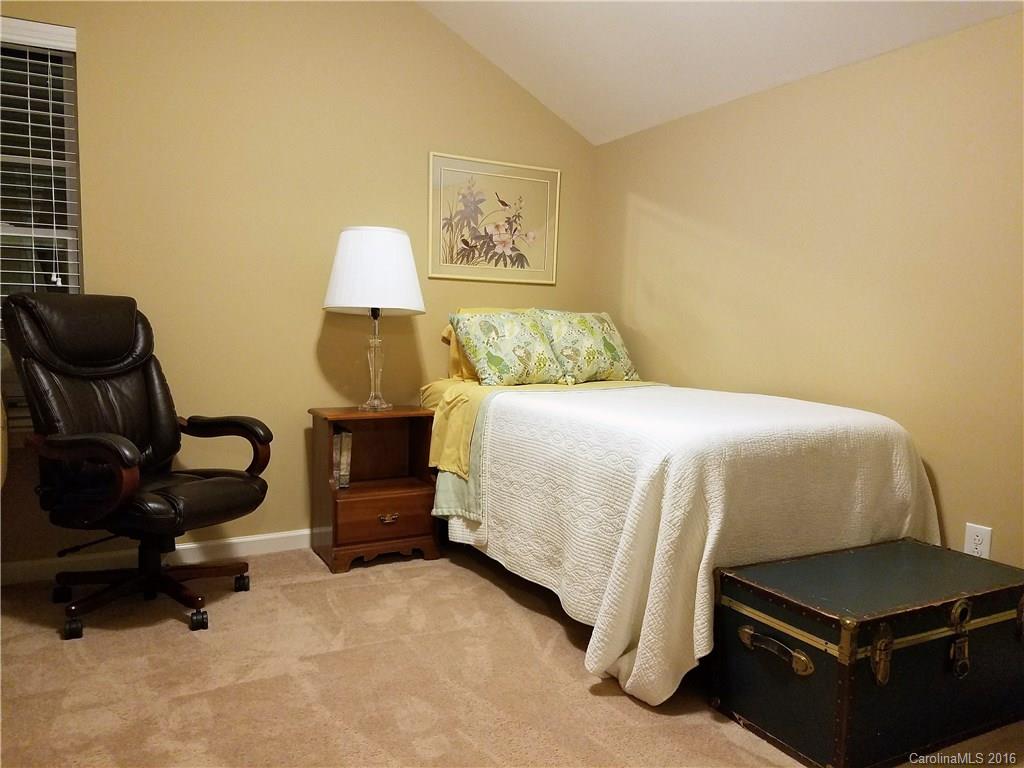 Newport Lakes - Residential