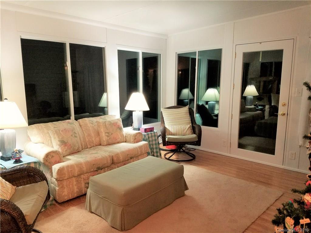 Newport Lakes - Residential