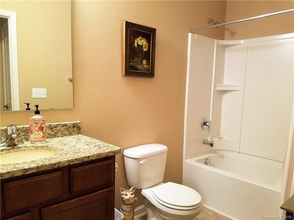 Newport Lakes - Residential