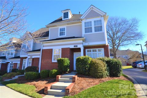 Photo of 285 Davidson Gateway Drive, Davidson, NC 28036 (MLS # 4381456)
