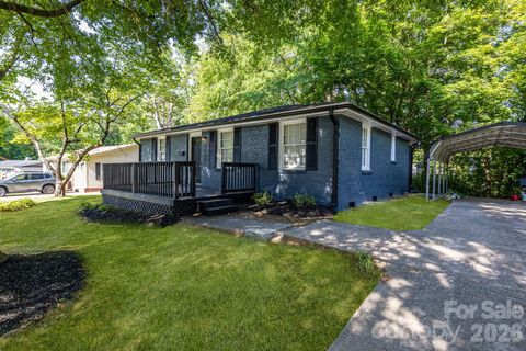 Photo of 3637 Glenville Avenue, Charlotte, NC 28215 (MLS # 4382722)