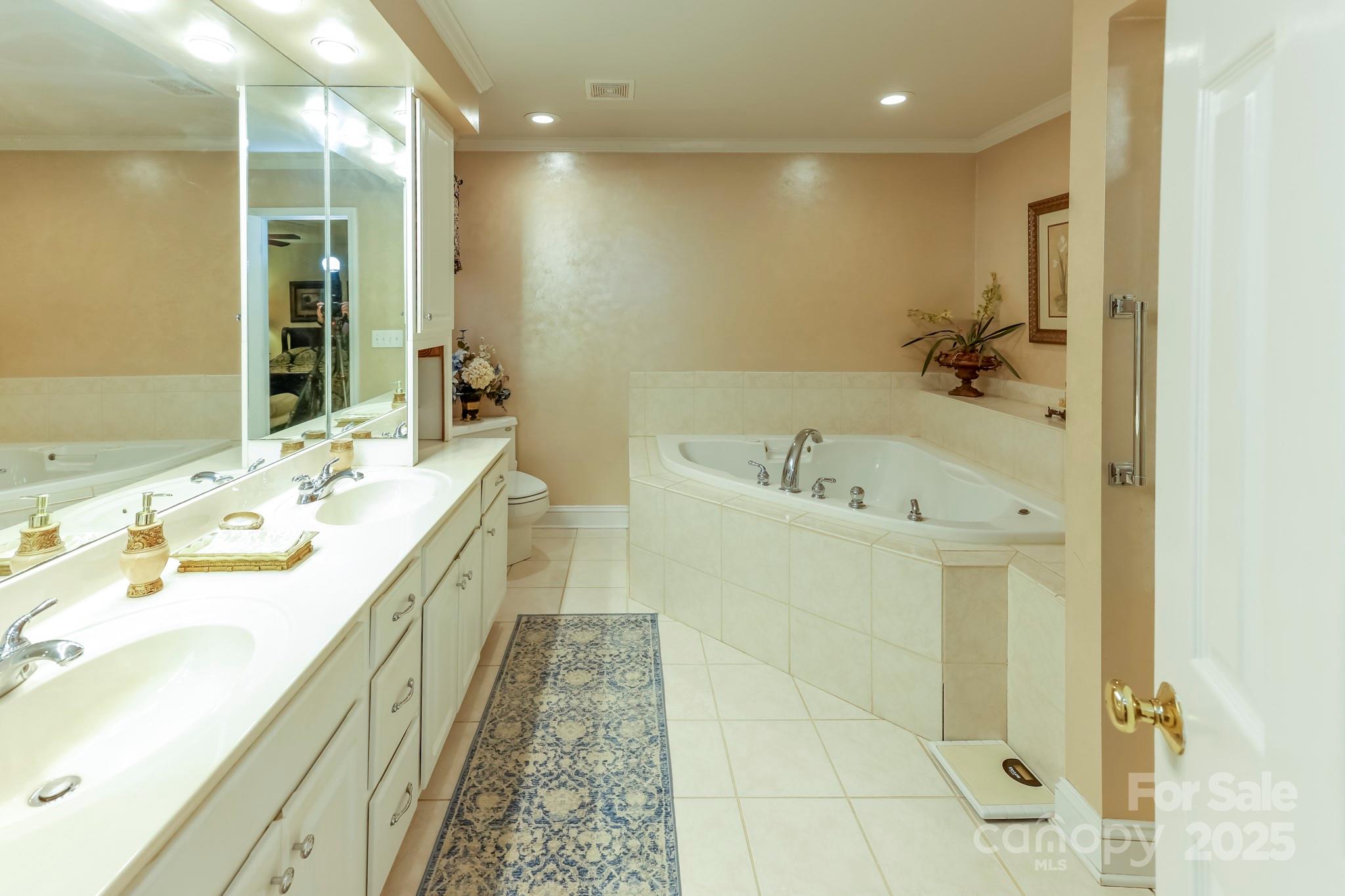 Forest Hills South - Residential