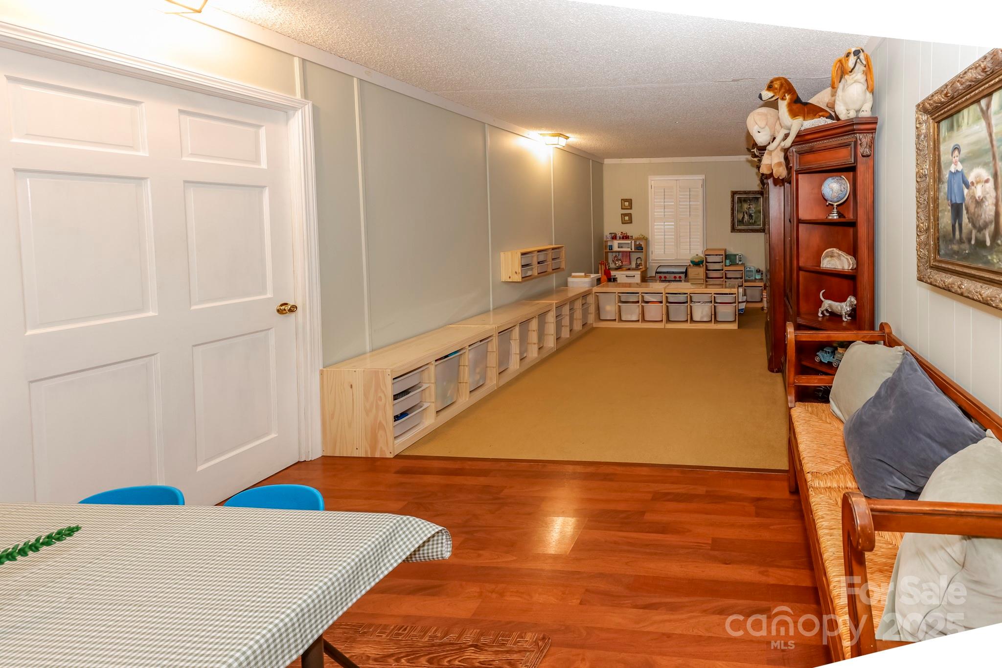 Forest Hills South - Residential