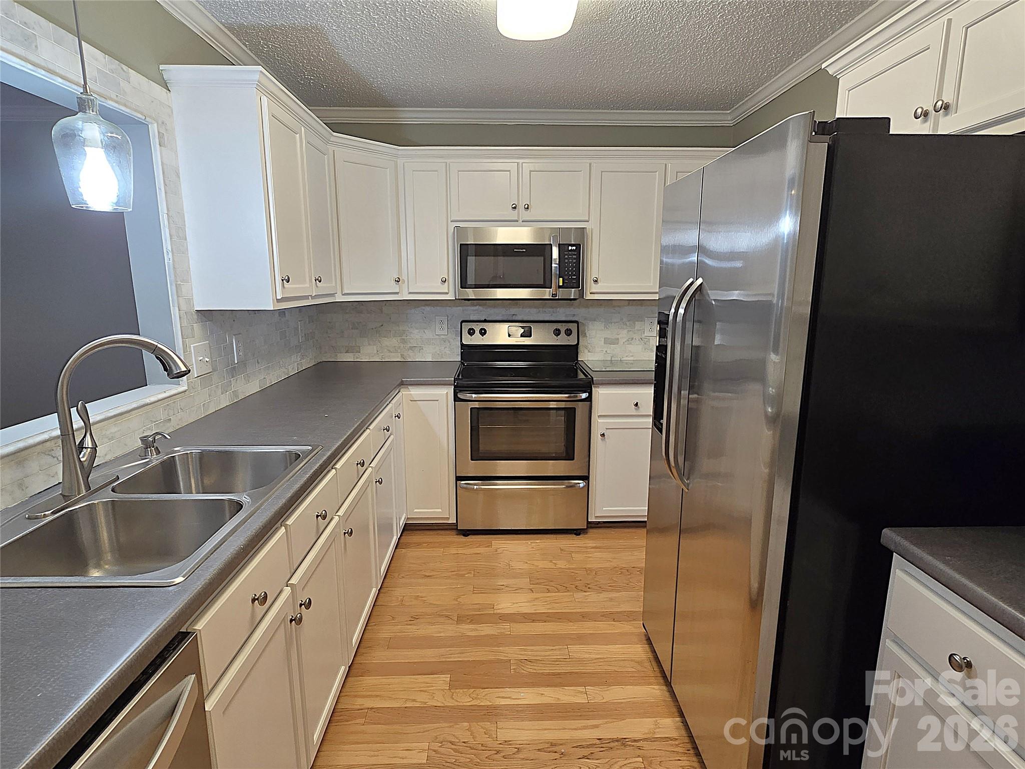 188 39th Avenue Court NW