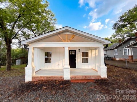 Photo of 1013 Elm Street, Monroe, NC 28112 (MLS # 4387754)
