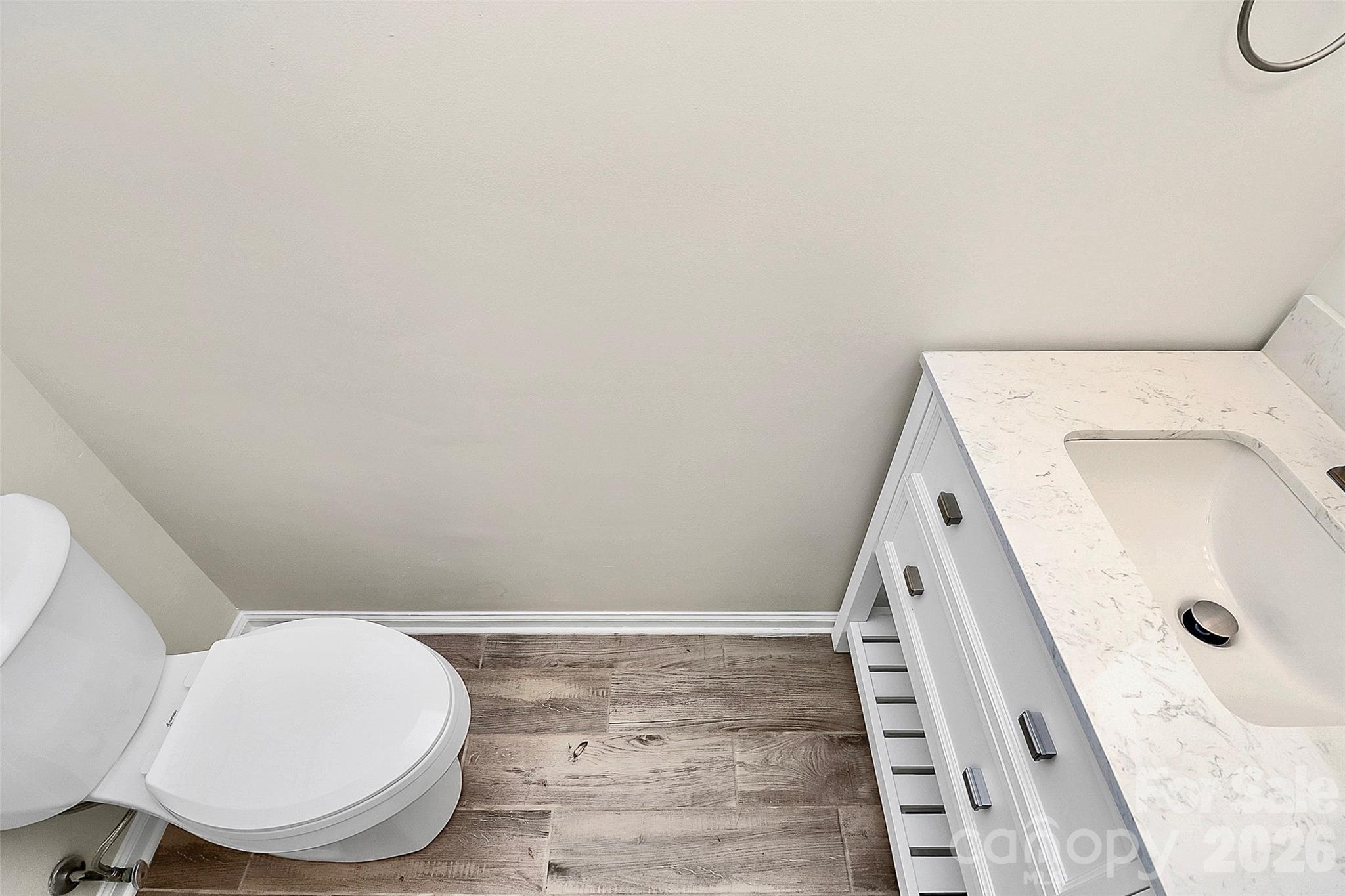 Manor Lake - Residential