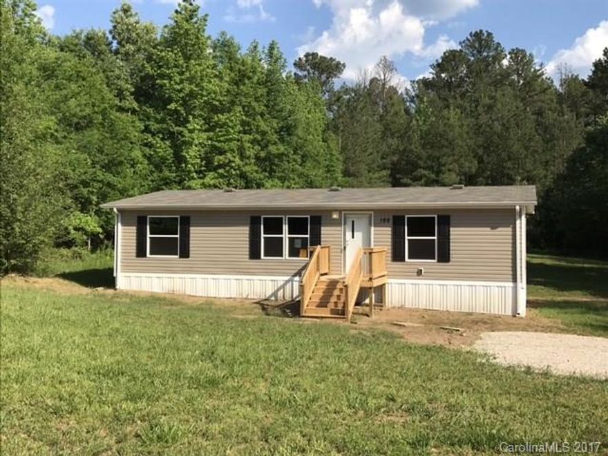 PRICE DROP!! BACK ON THE MARKET!! Seller is motivated. Brand new double wide just months old on over 1 acre of land in Lancaster with easy access to 521! This has never been lived in! Come and make it your own. Nice country setting and plenty of privacy! Spacious rear deck, Large open kitchen with all brand new appliances, Large Master BR and closet with 2 other good size bedrooms. This home is perfect for you! Schedule your showing today! FHA COMPLIANT FOUNDATION!!