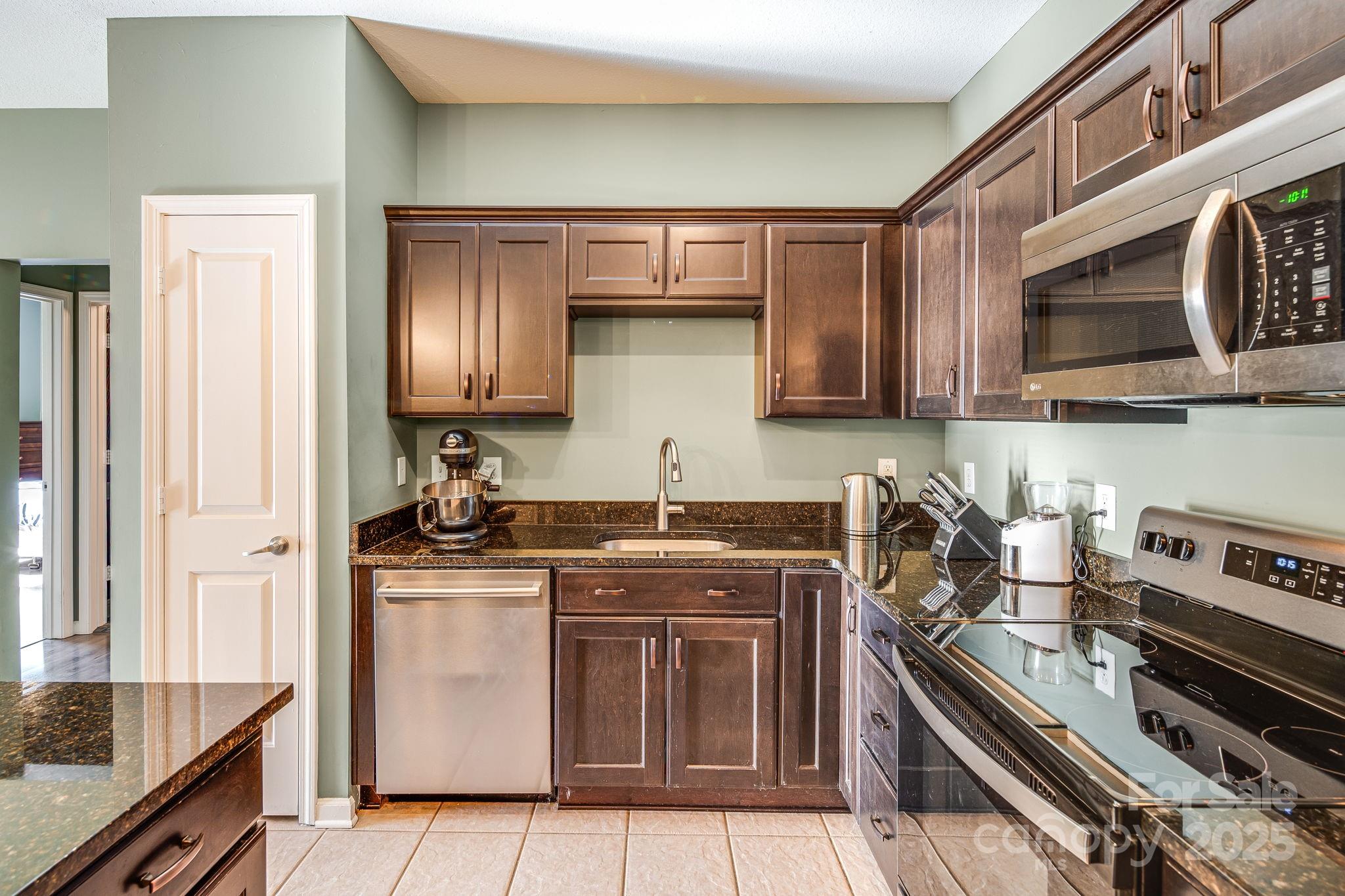 202 Brickton Village Circle 101