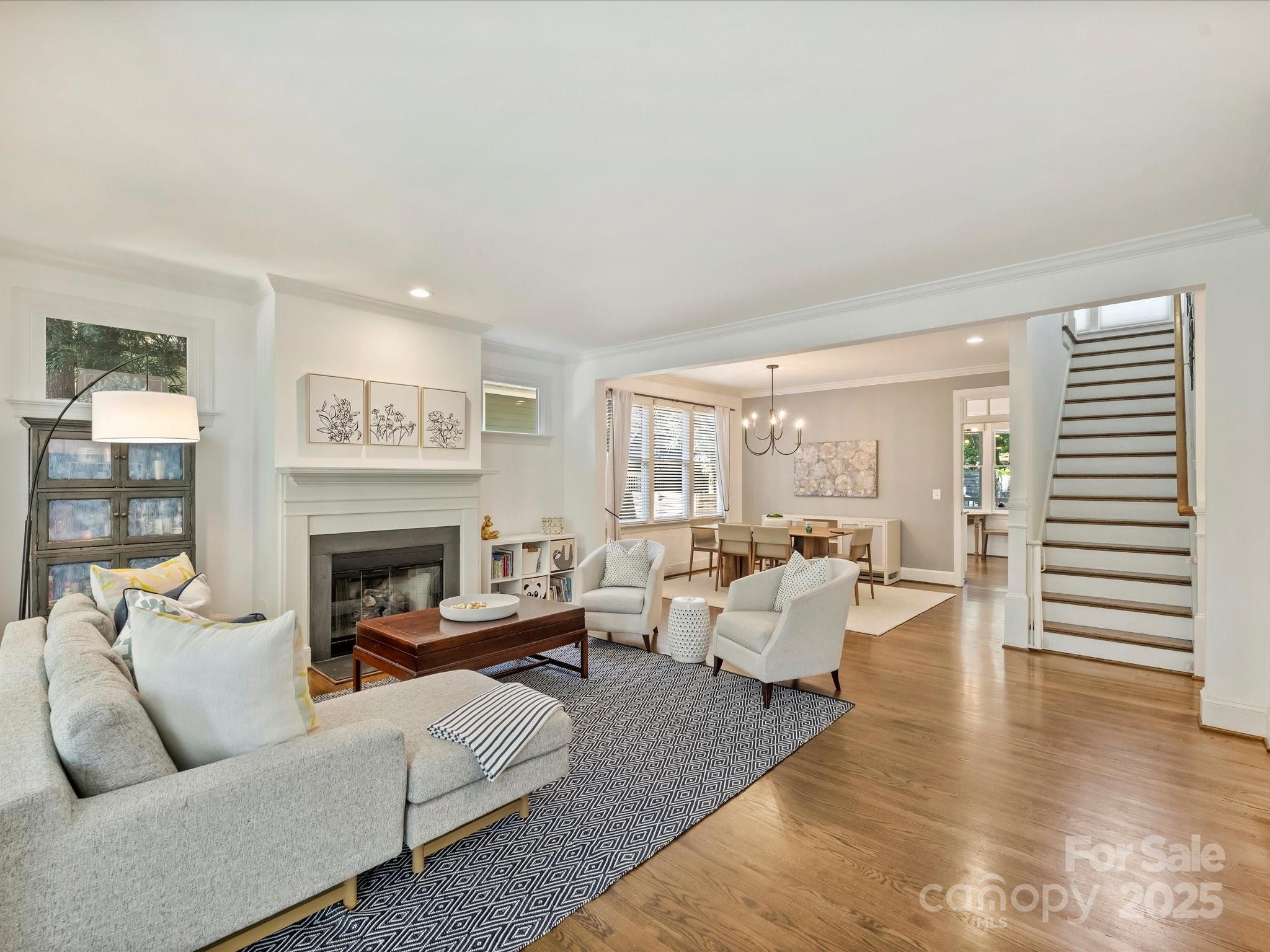 2121 Club Road