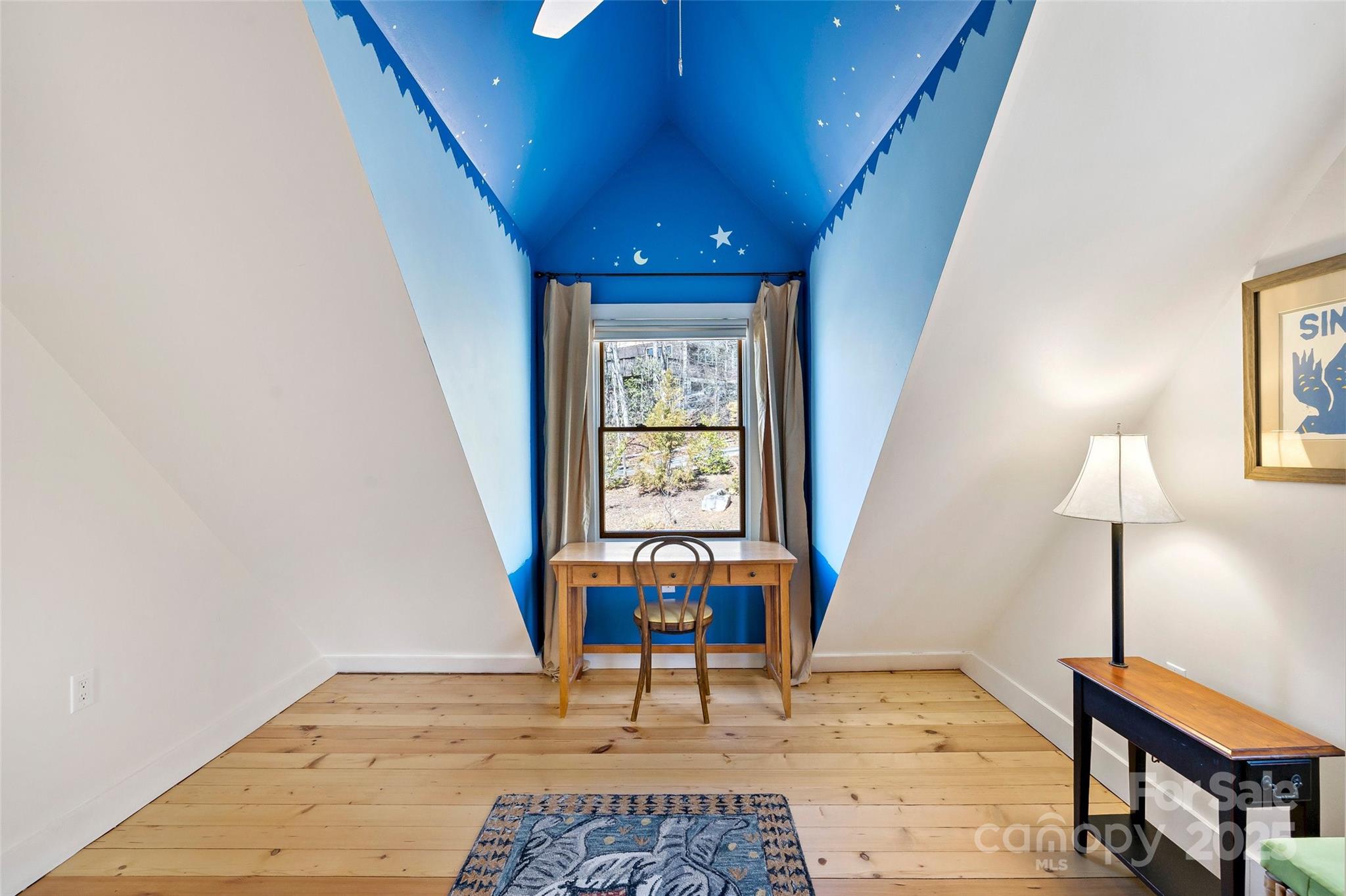 Christmount - Residential