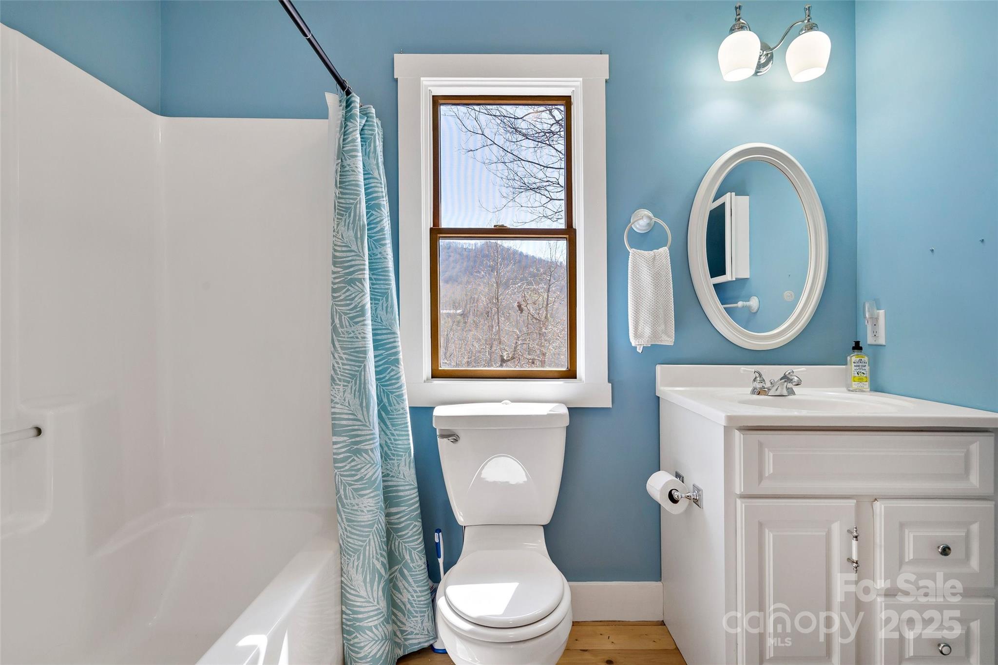 Christmount - Residential