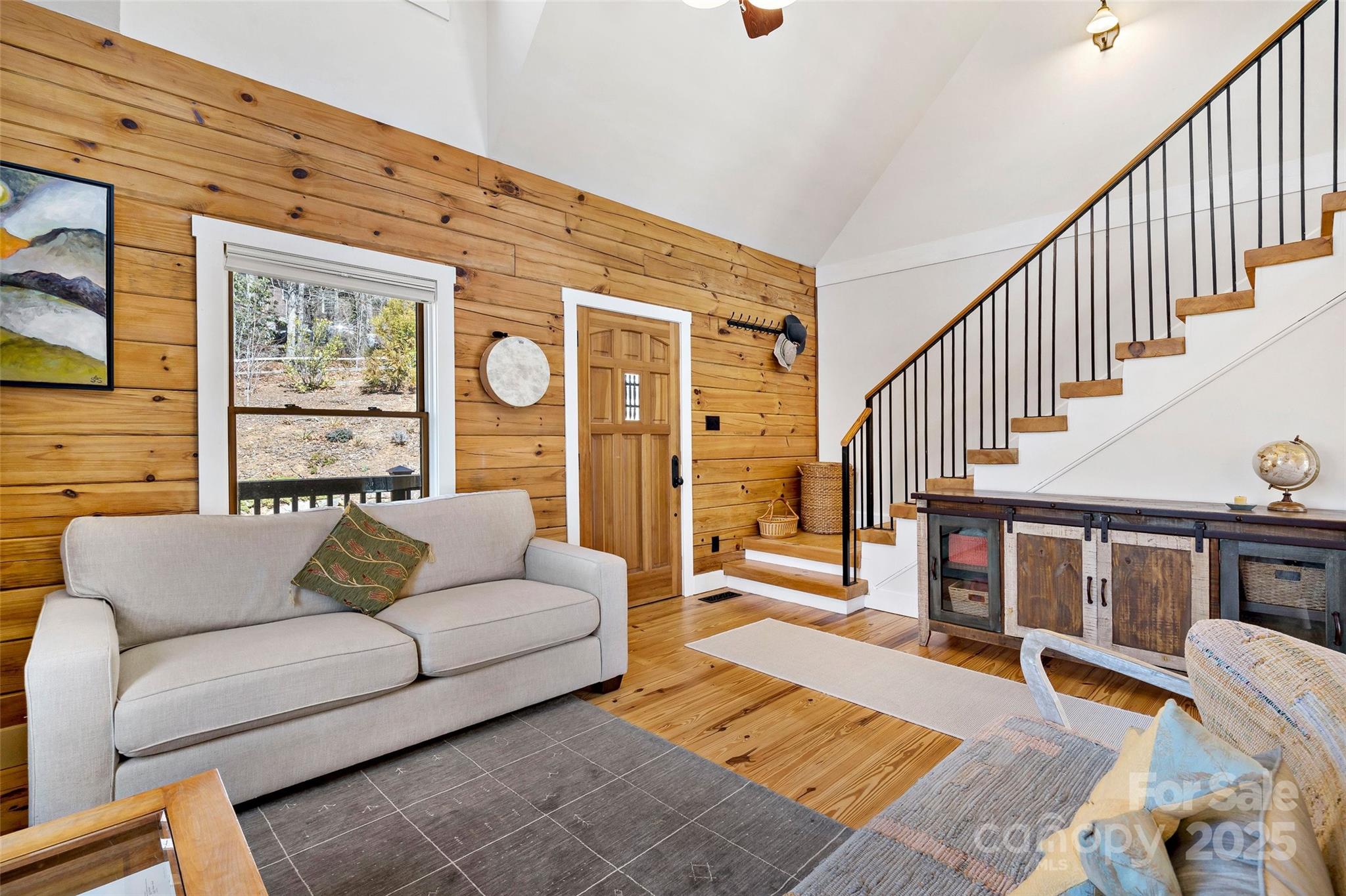 Christmount - Residential