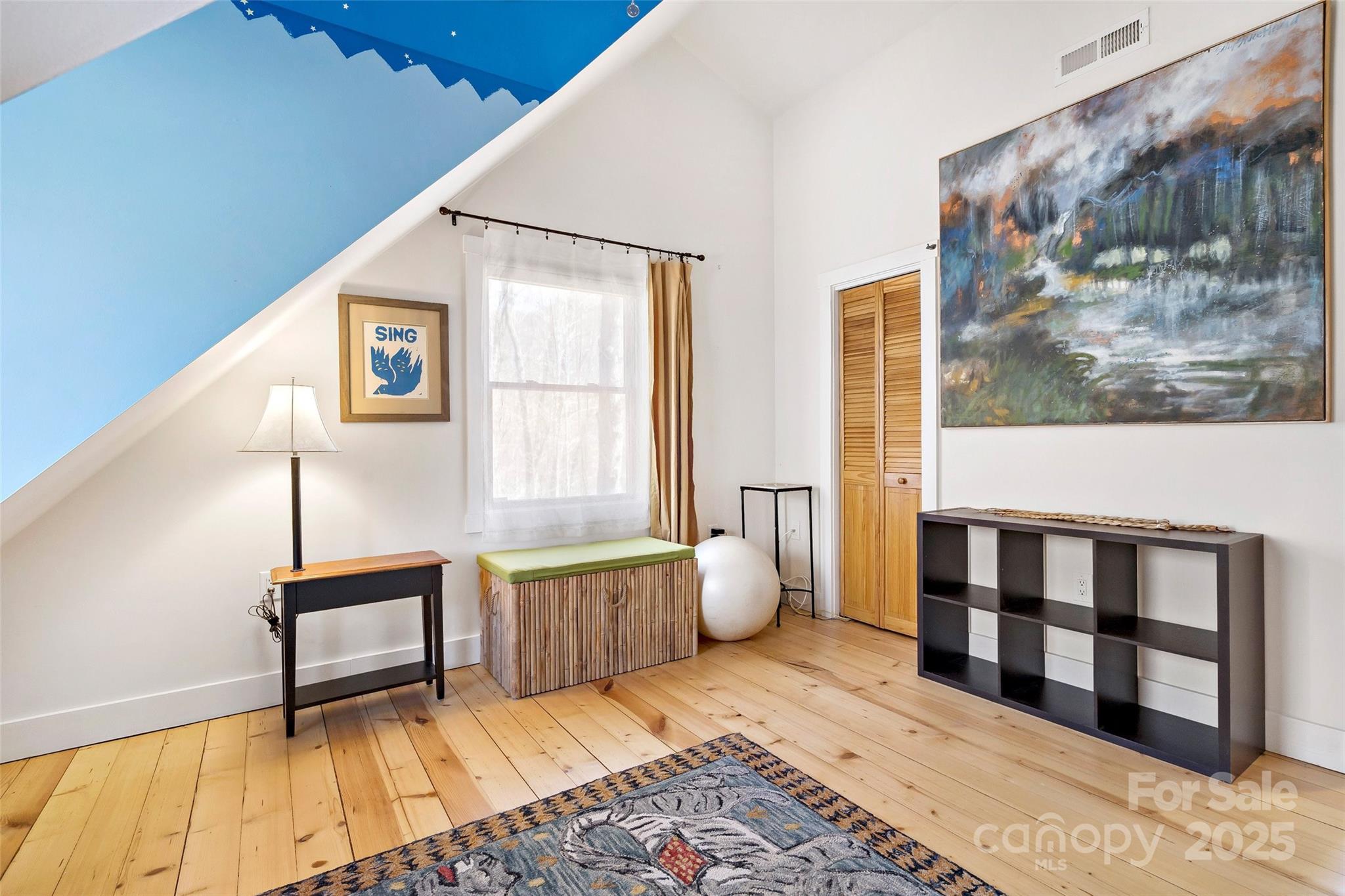 Christmount - Residential