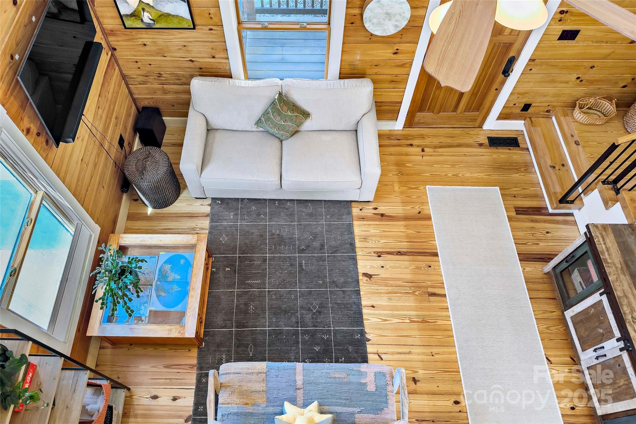 Christmount - Residential