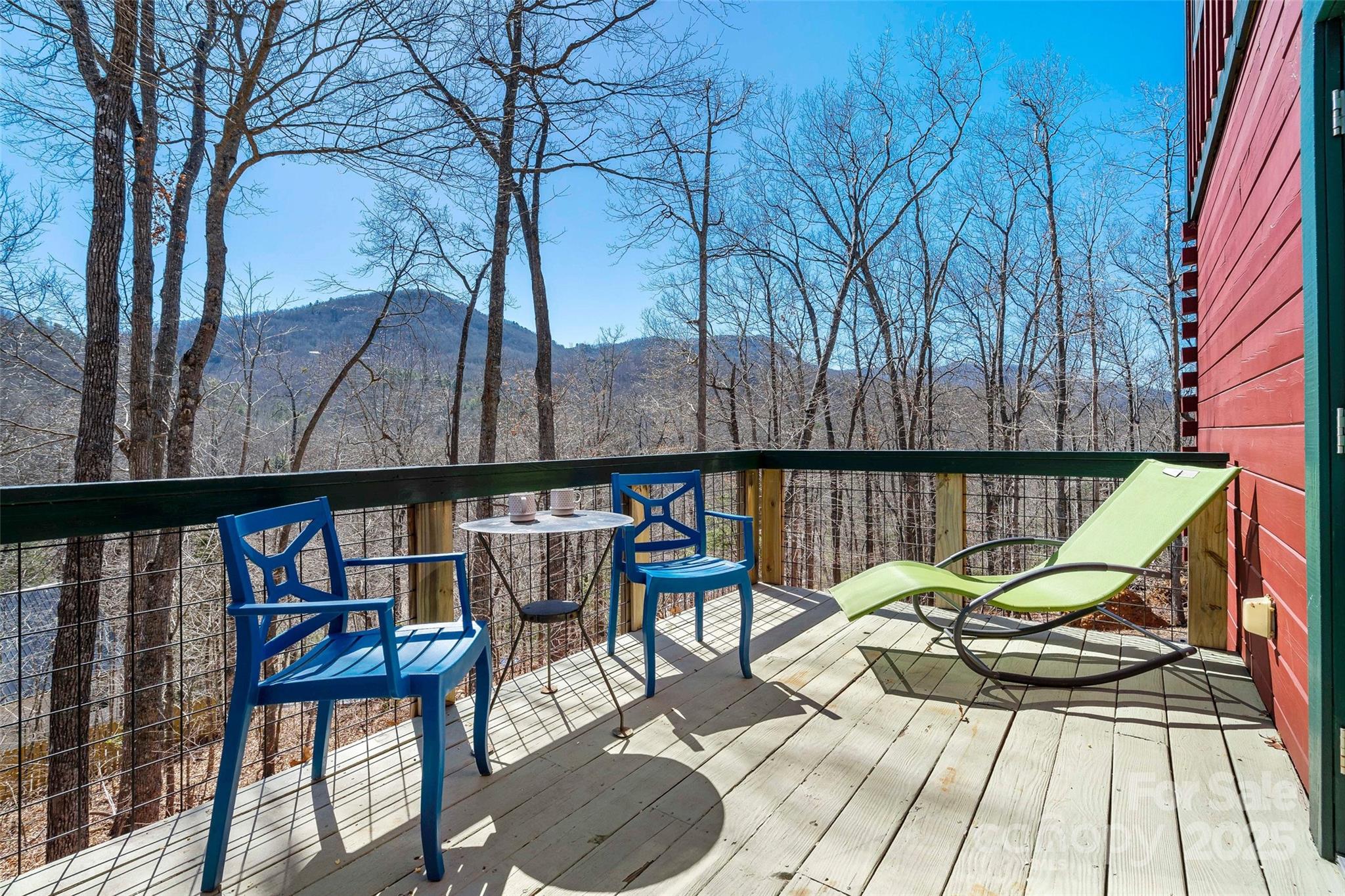 Christmount - Residential