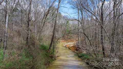 A home in Hiddenite