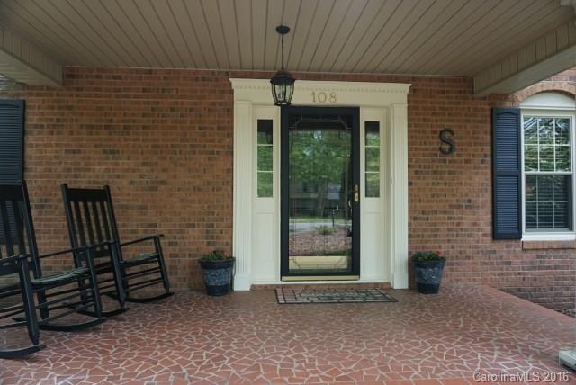 Country Club Hills - Residential