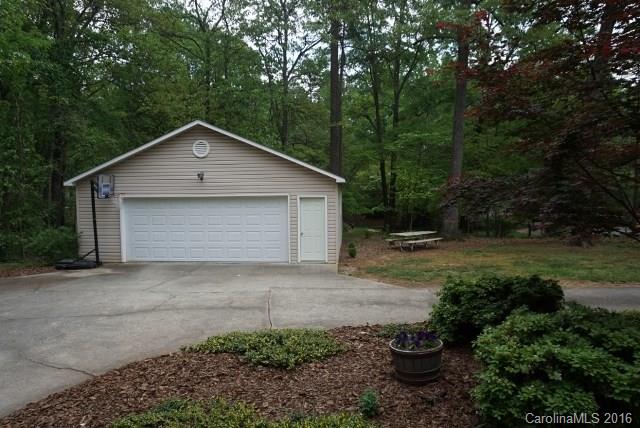 Country Club Hills - Residential