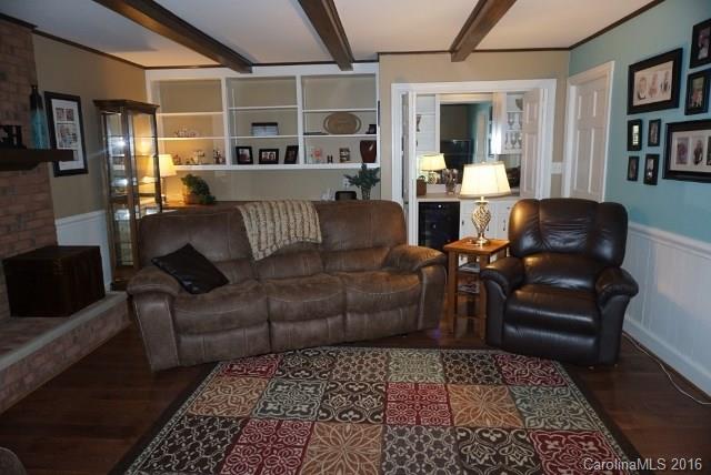 Country Club Hills - Residential