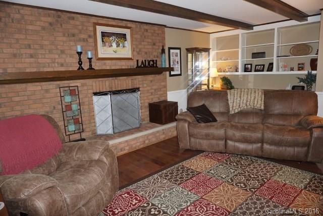 Country Club Hills - Residential