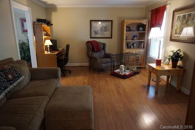 Country Club Hills - Residential