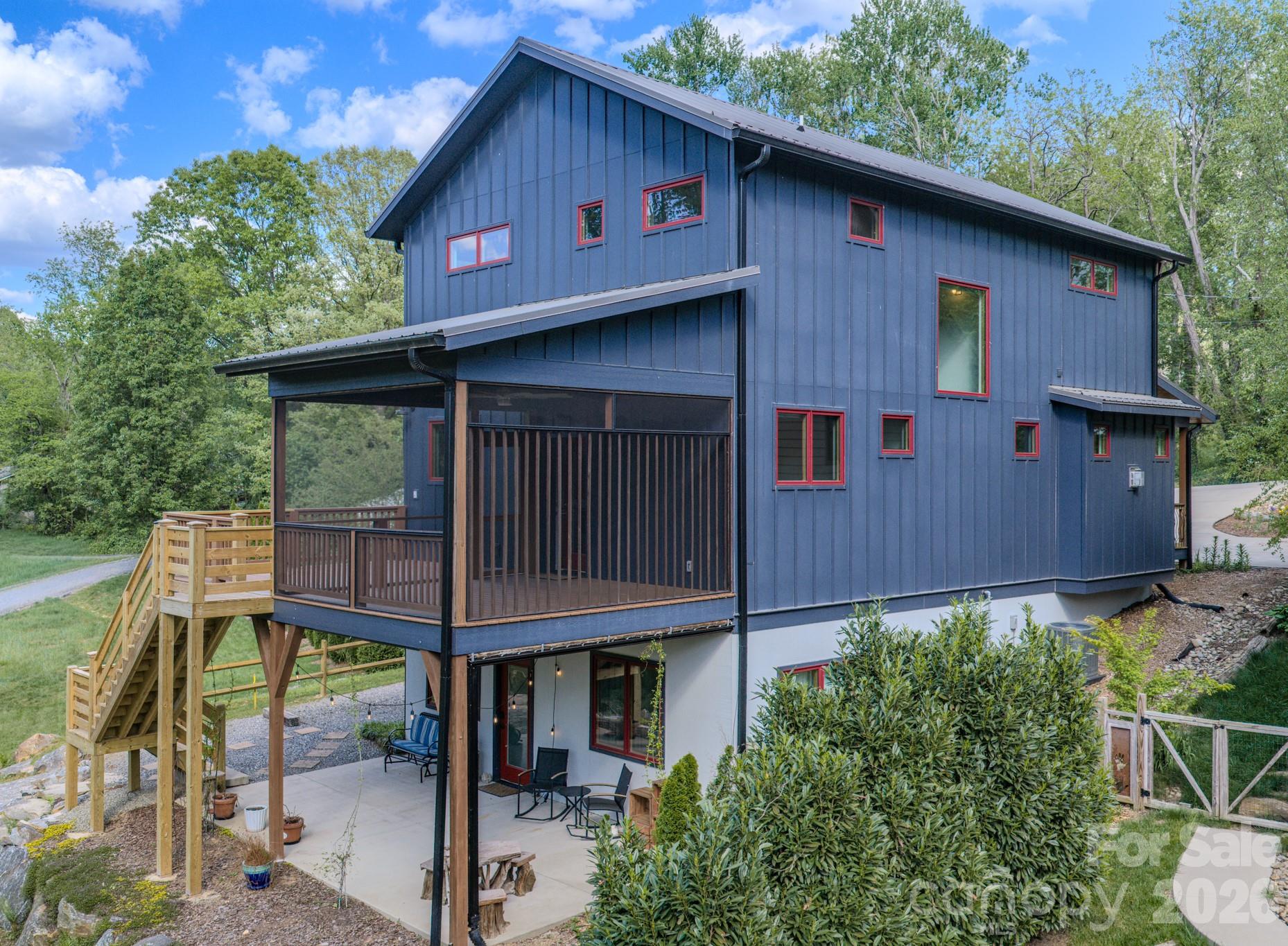 87 Deaver Street