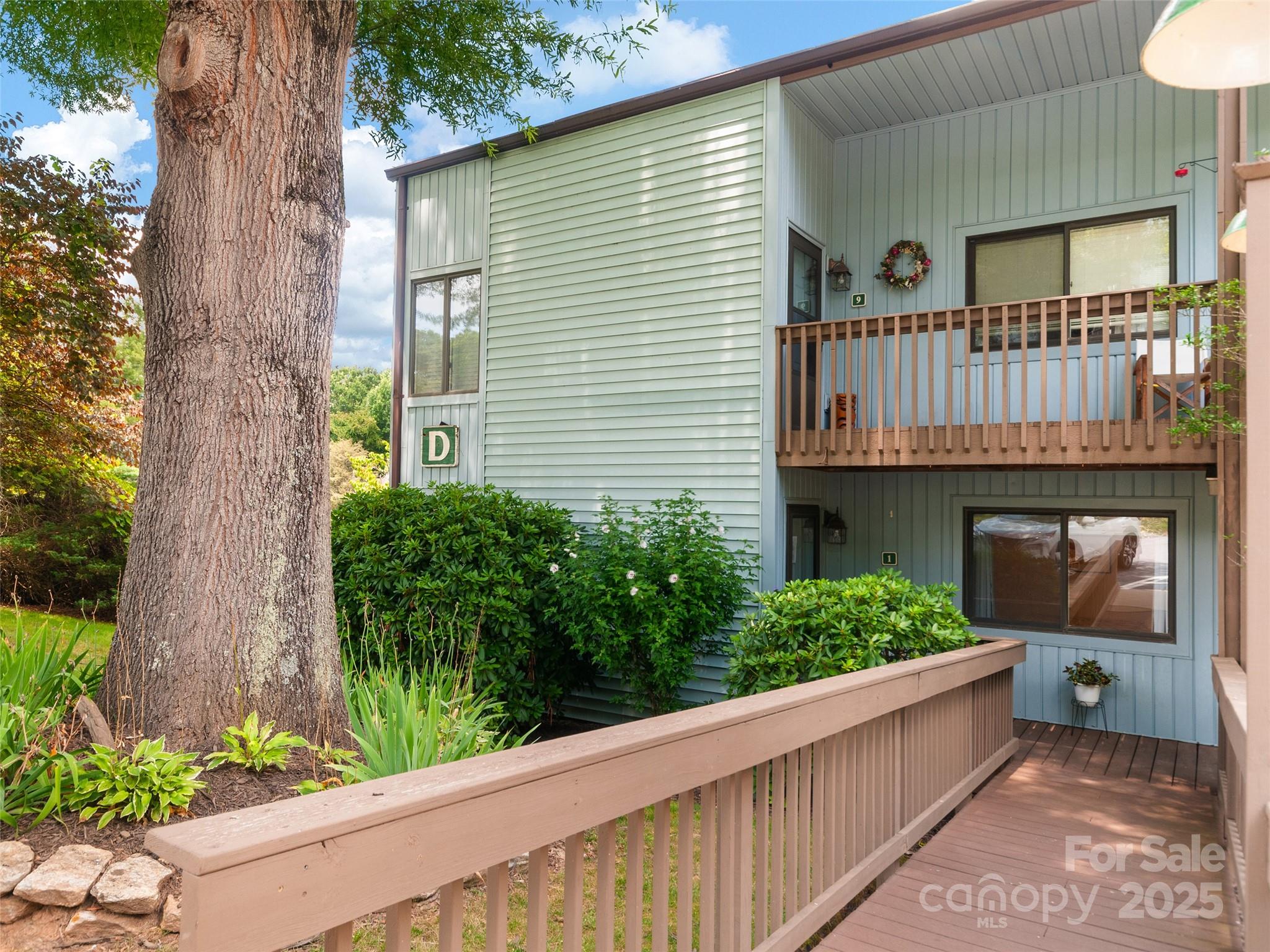 87 Willow Road D-1