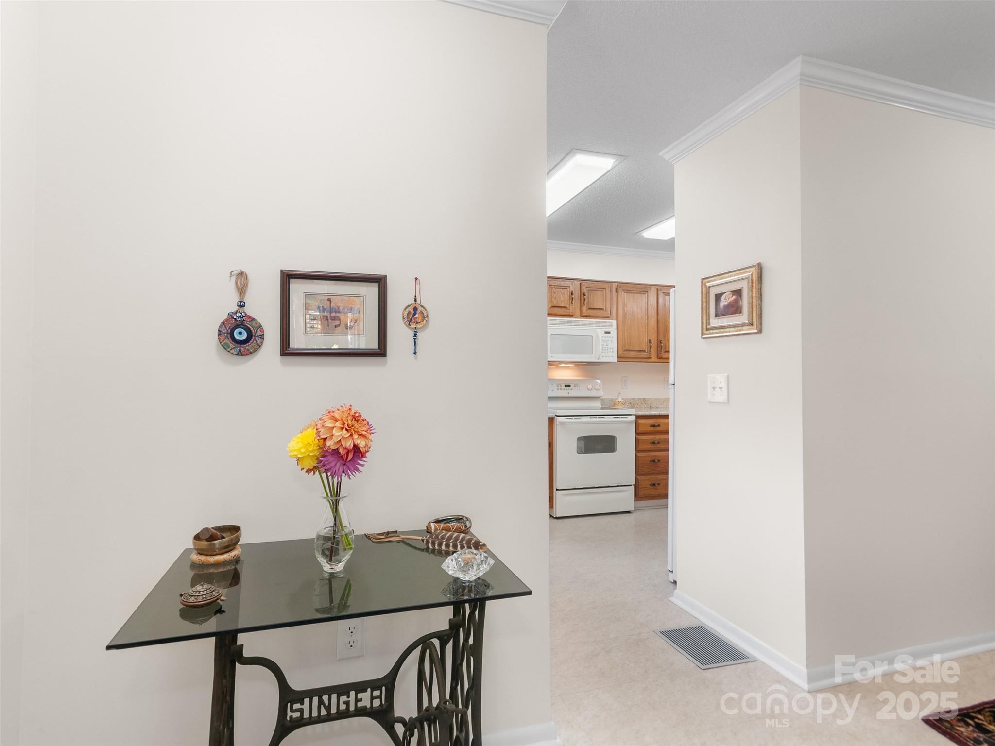 87 Willow Road D-1