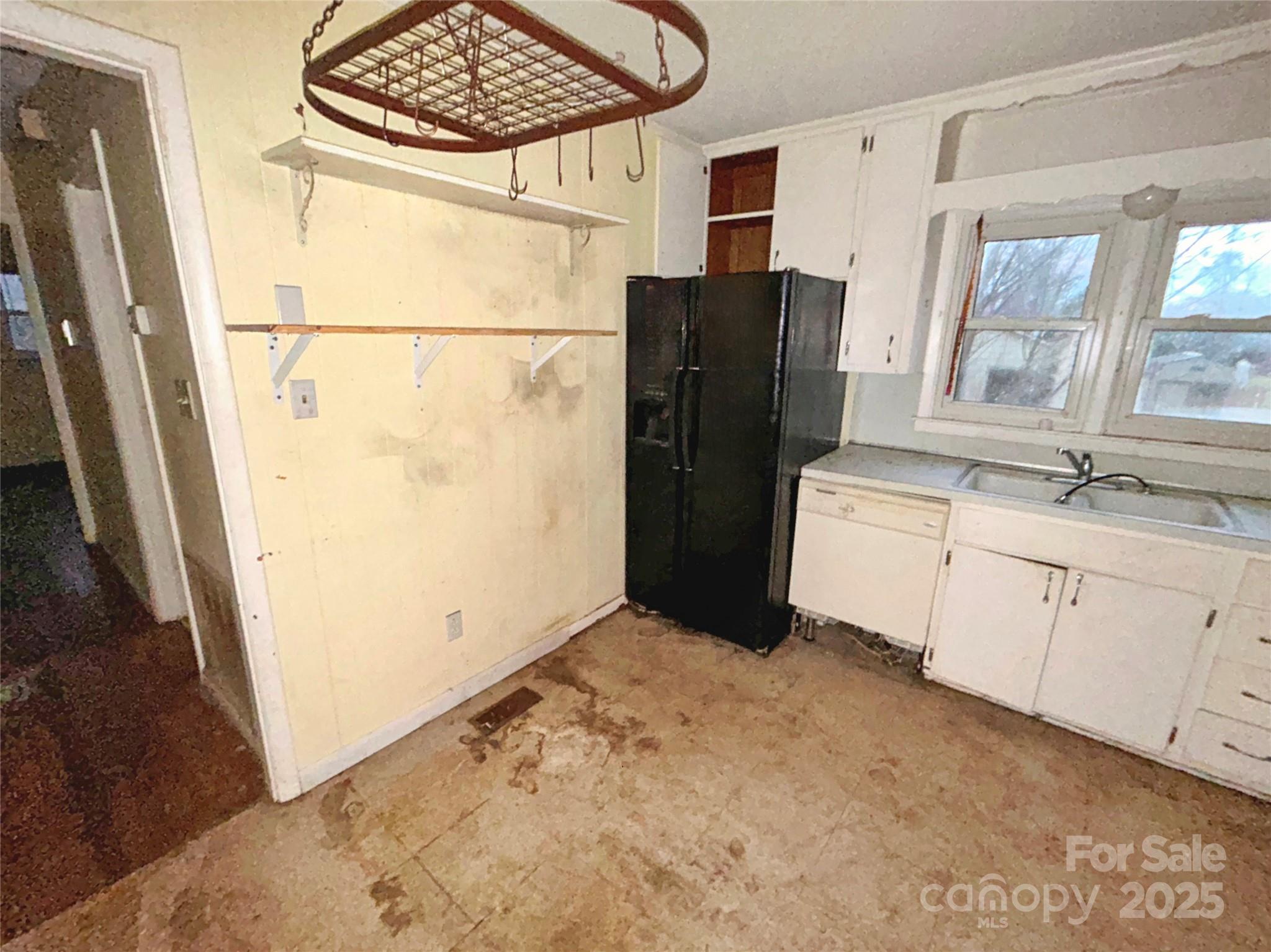 2330 40th Avenue Court NE