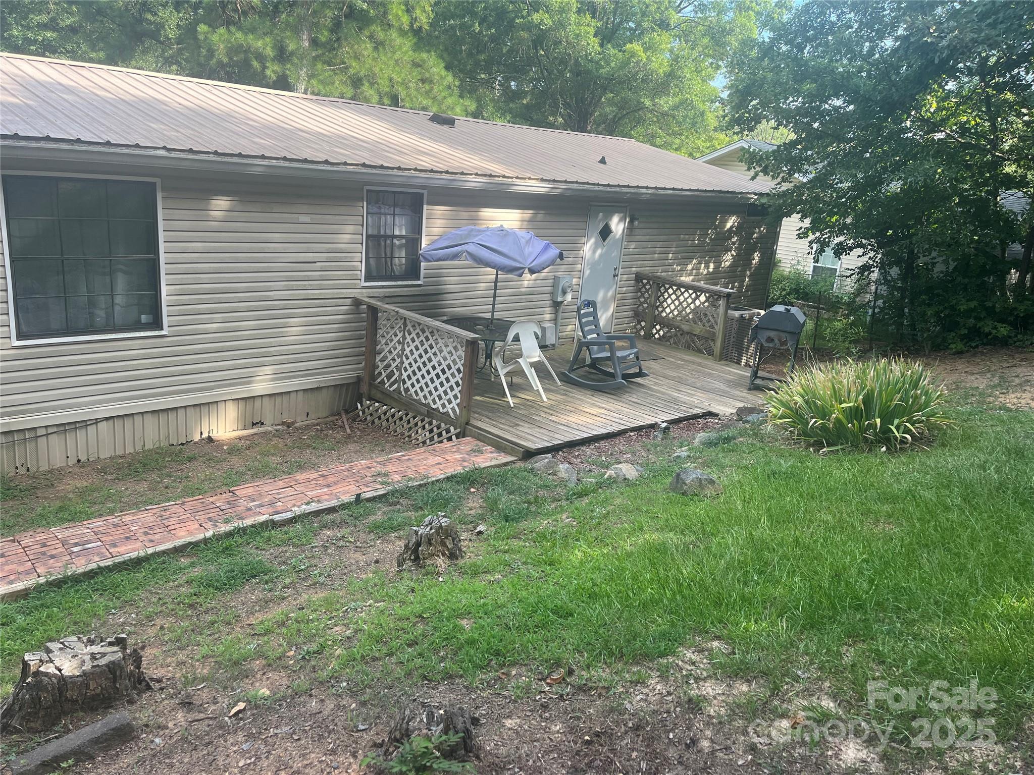 Lamplighter South - Residential