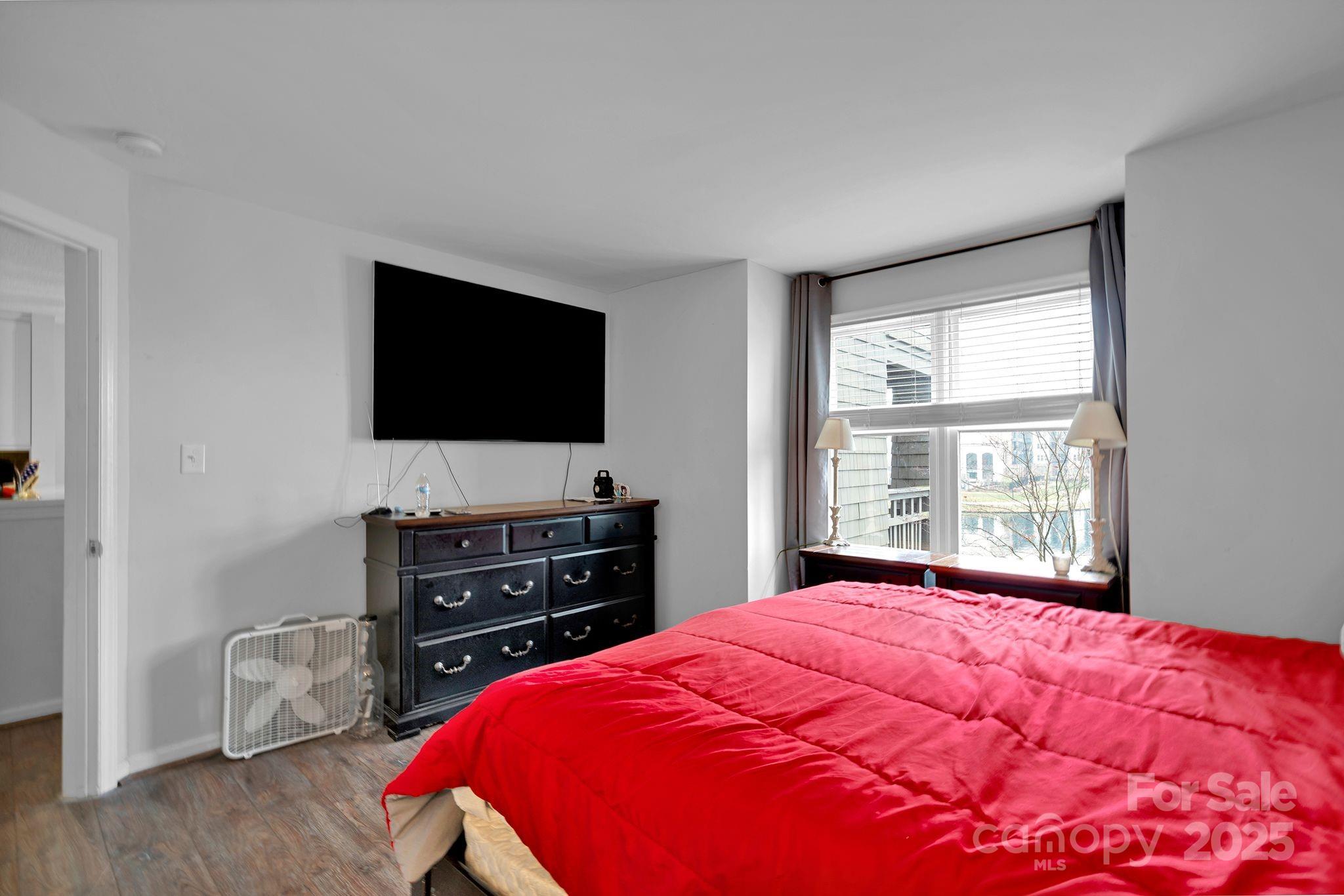 Lakeshore Village - Residential