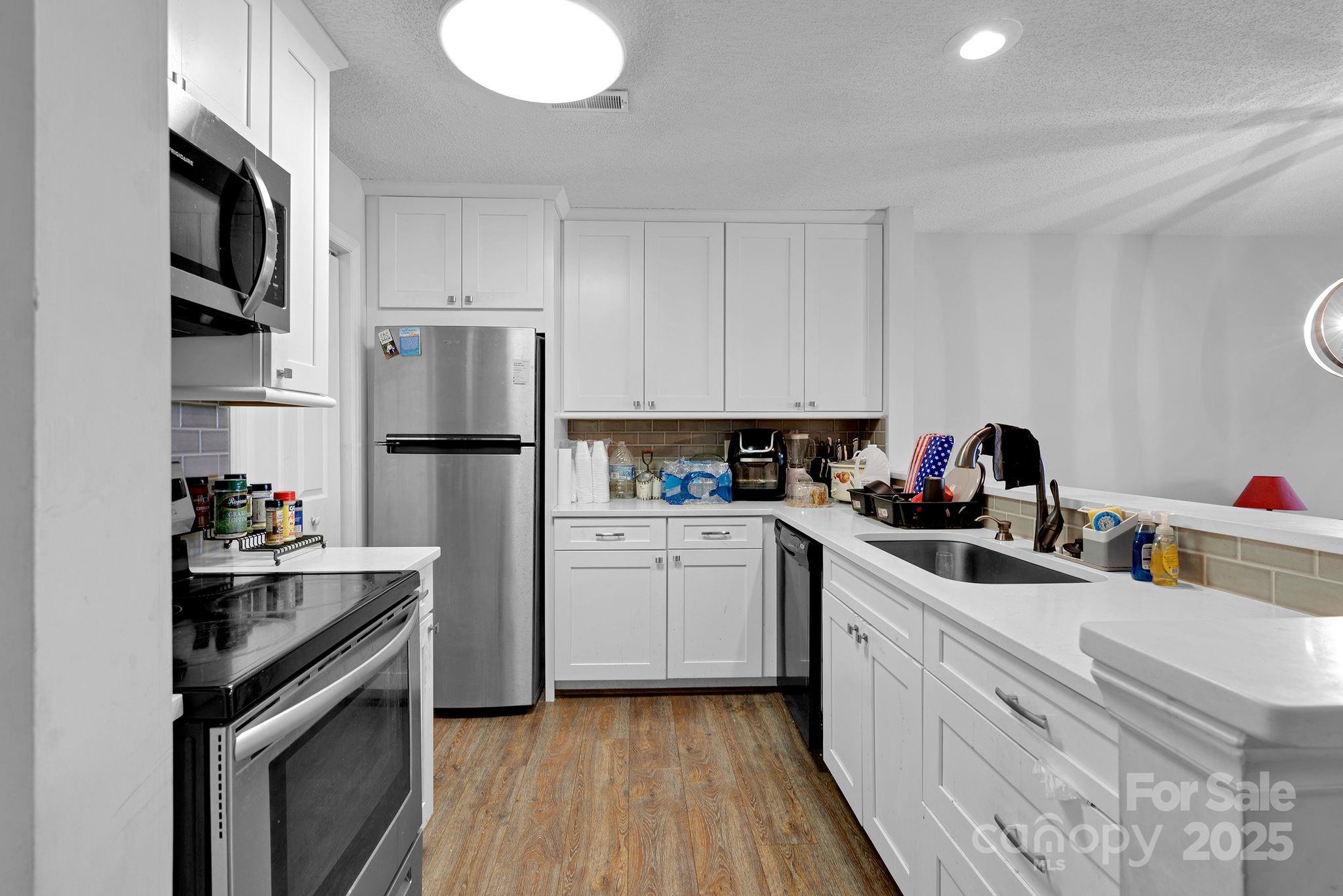 Lakeshore Village - Residential