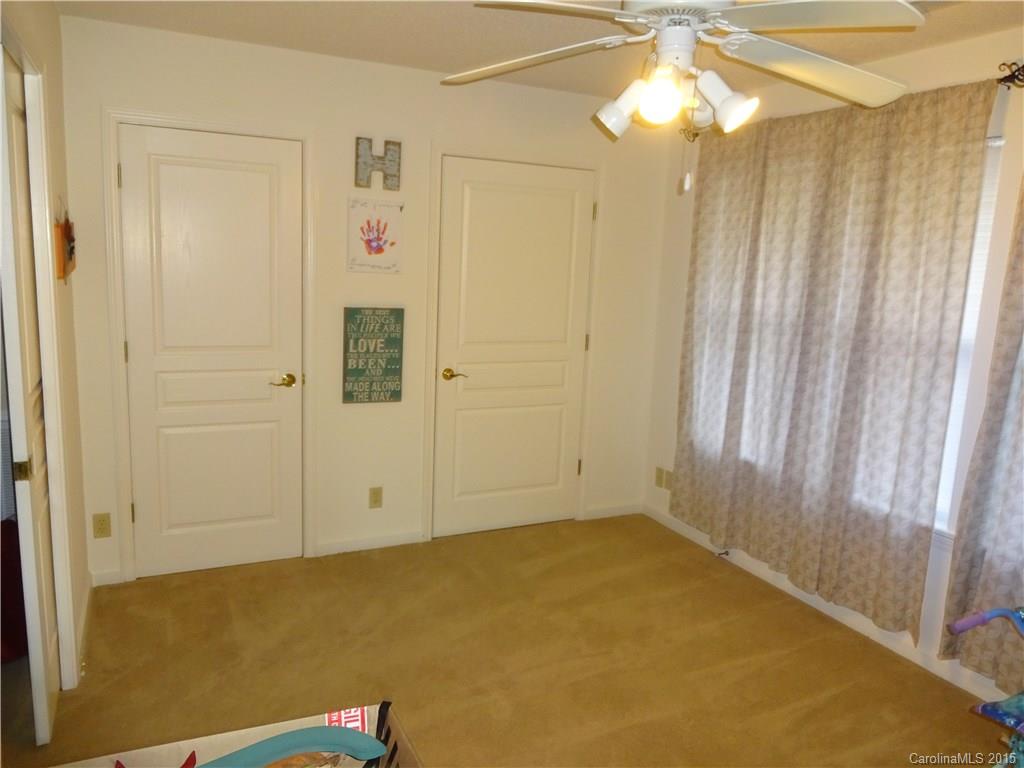 WOLFPEN - Residential