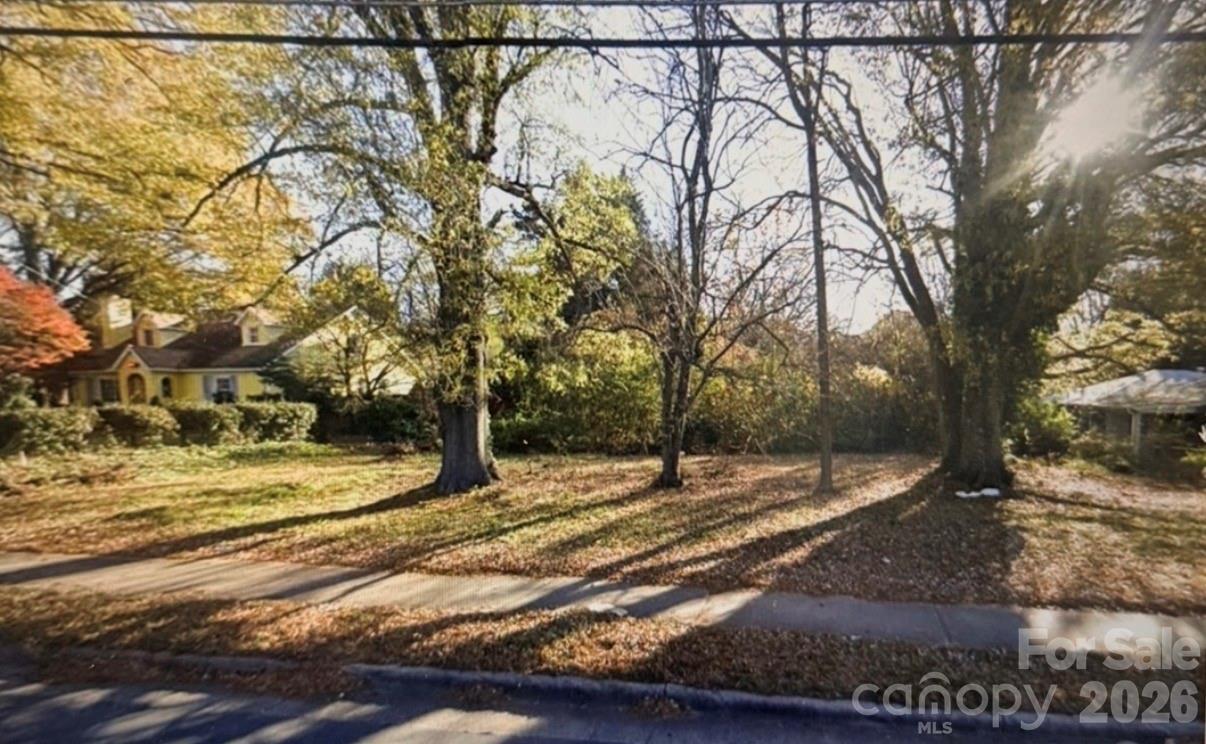 Merry Oaks - Land