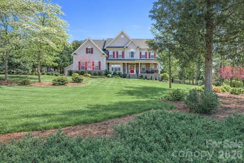 Photo of 388 Cove Creek Loop, Mooresville, NC 28117 (MLS # 4304115)