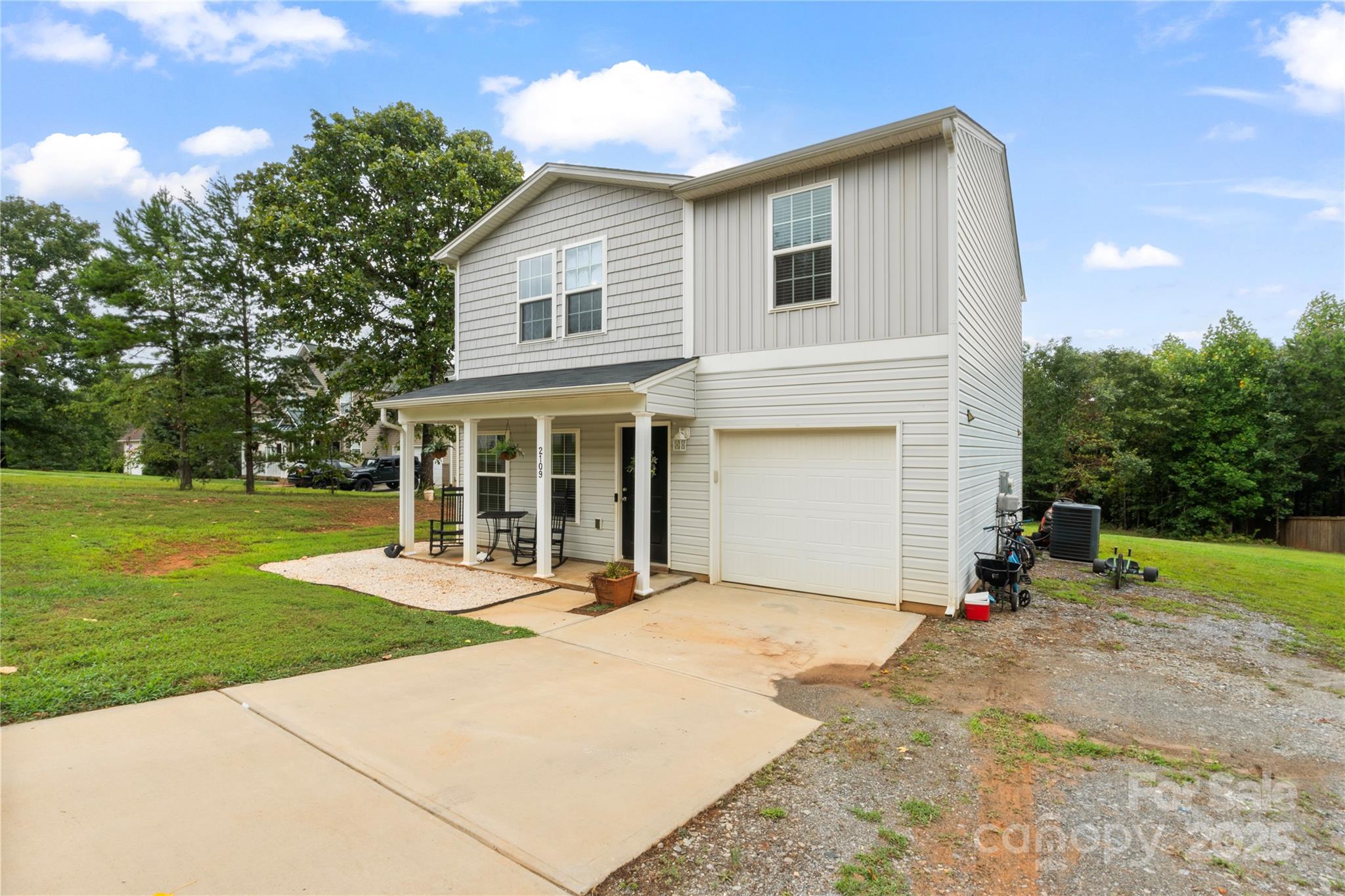 2109 Pinnacle View Drive
