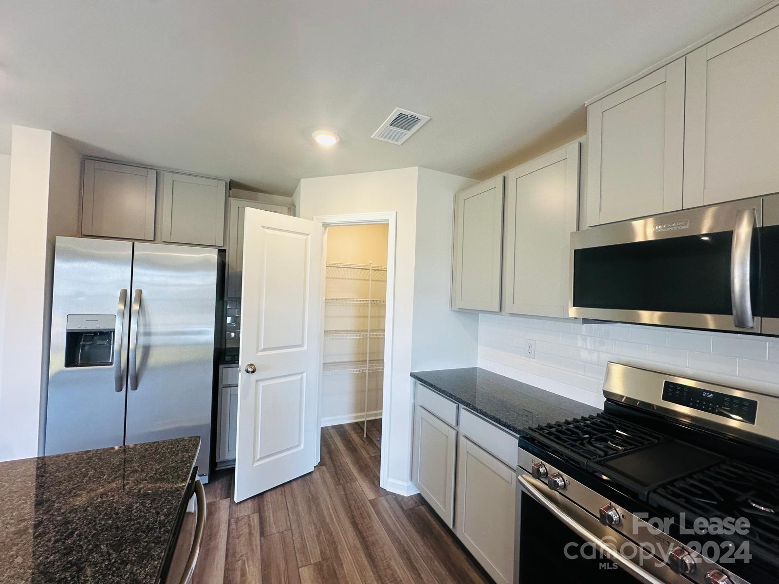 The Retreat At Cameron Commons - Residential Lease