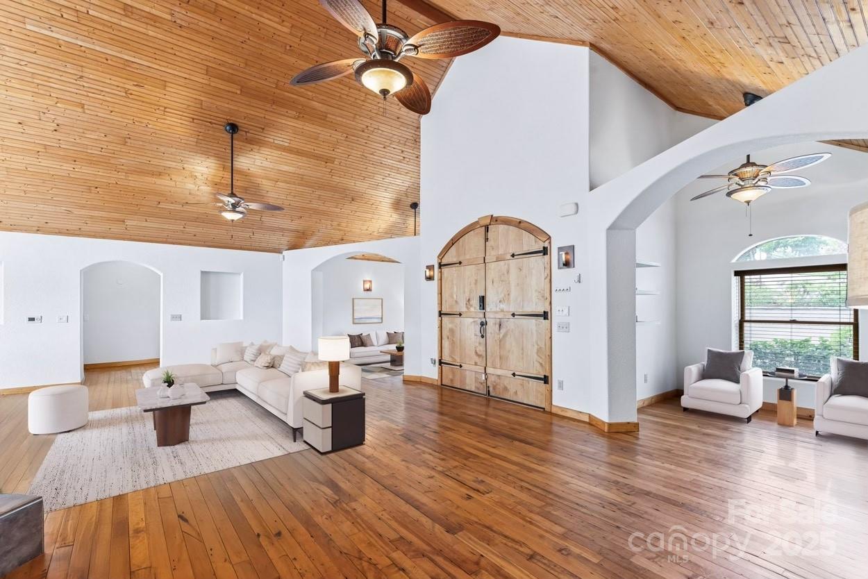 29 Crowningway Drive