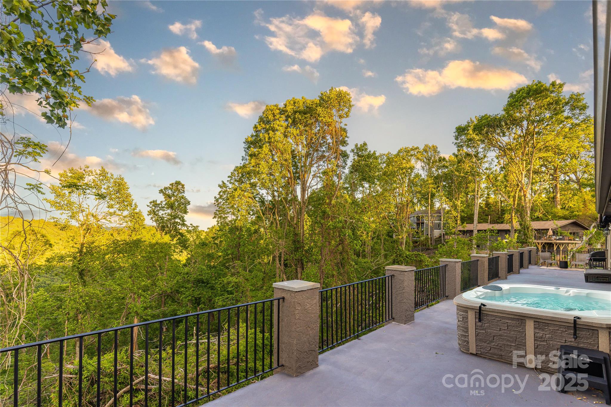 Town Mountain - Residential