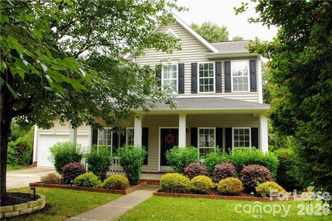 Photo of 10604 Quarrier Drive, Cornelius, NC 28031 (MLS # 4343632)